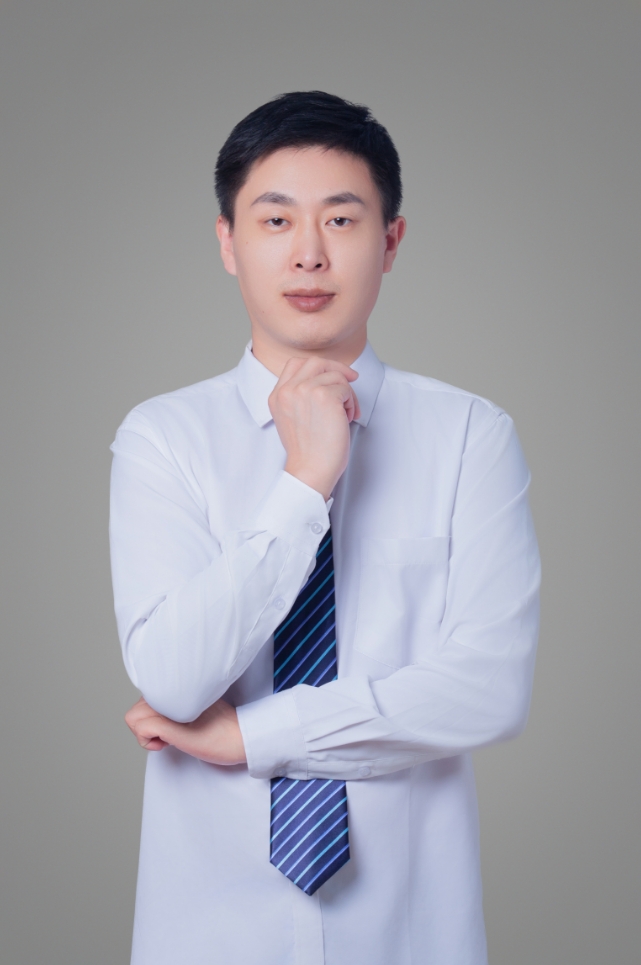 王亚通